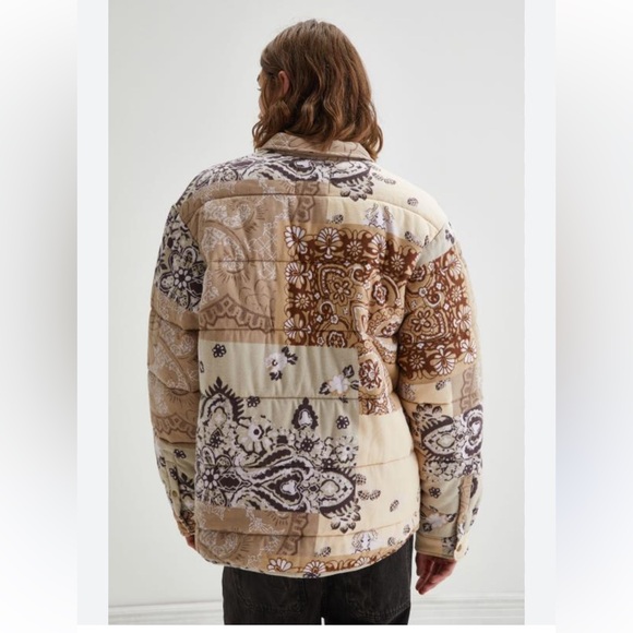BDG Pattern Quilted Oversized Shirt Jacket Puffer In Beige and Brown Size Large - Picture 4 of 16